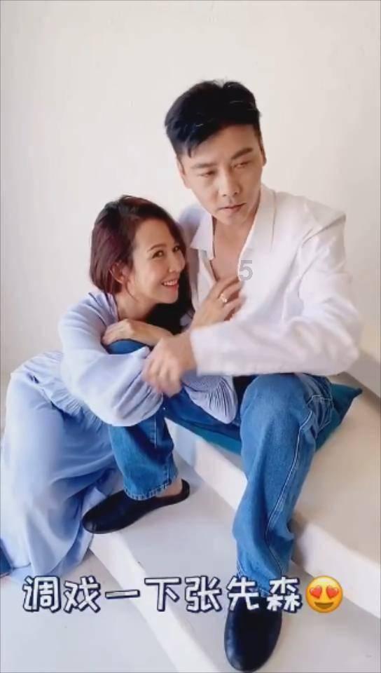 女方说看我好好表现，什么意思啊？游戏画面